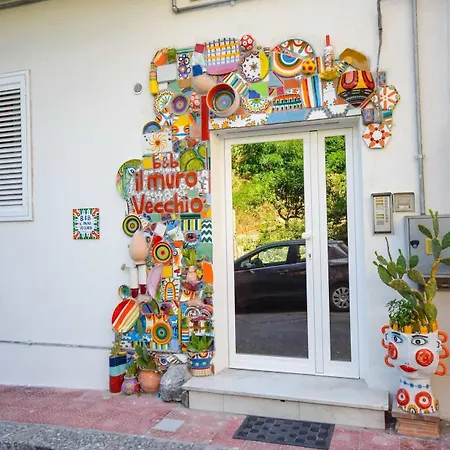 Il Muro Vecchio 3*
