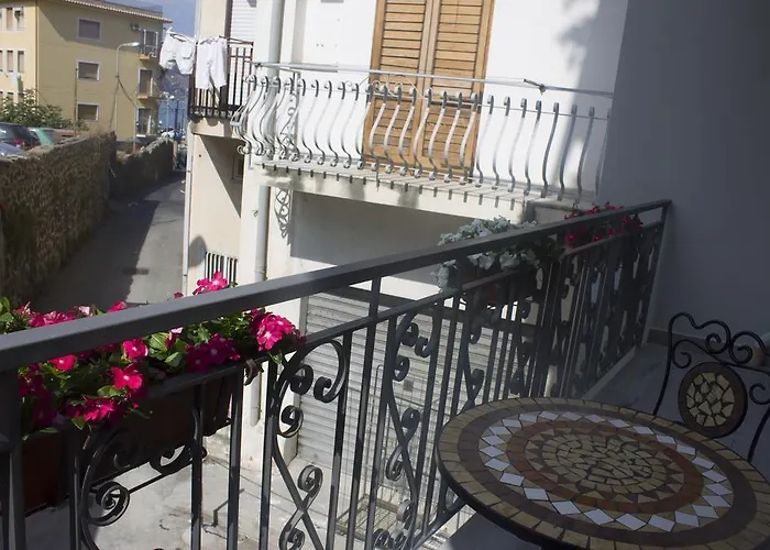 Il Muro Vecchio Bed & Breakfast Giardini Naxos