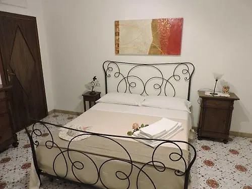 Il Muro Vecchio ベッド・アンド・ブレックファスト ジャルディーニ・ナクソス